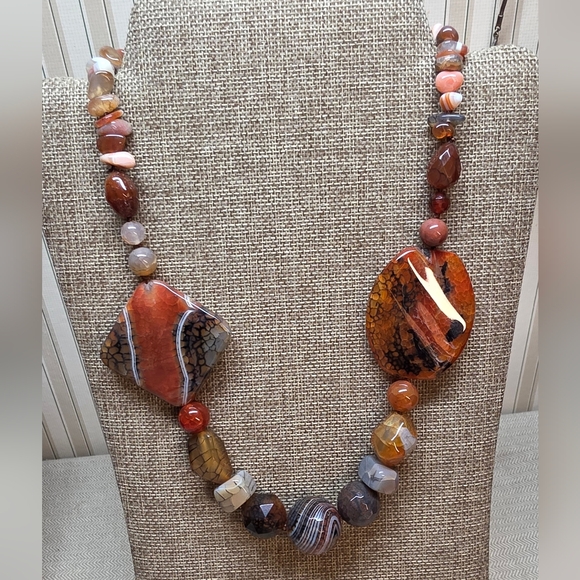 The Unbranded Brand Jewelry - Dragon Vein Agate Natural Stone Necklace